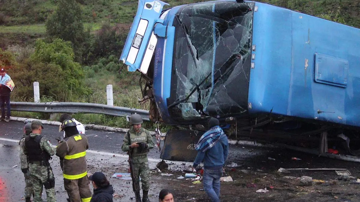 volcadura autobus puebla atlixco